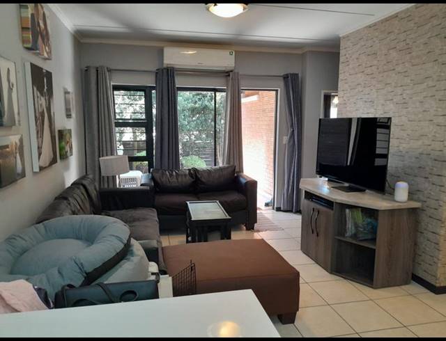 3 BEDROOM TOWNHOUSE FOR SALE IN GREENSTONE HILL